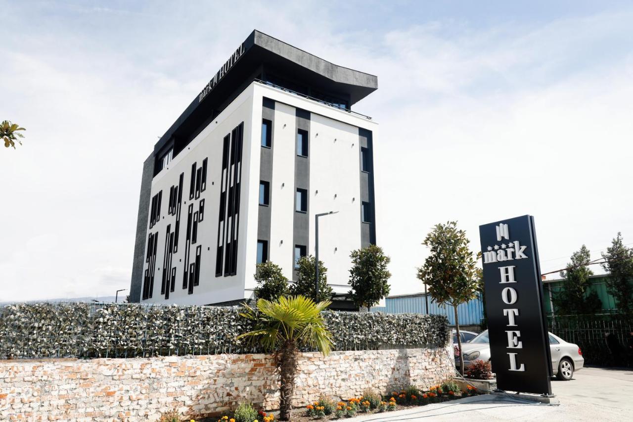 Mark Hotel Tirana Berxull Екстер'єр фото