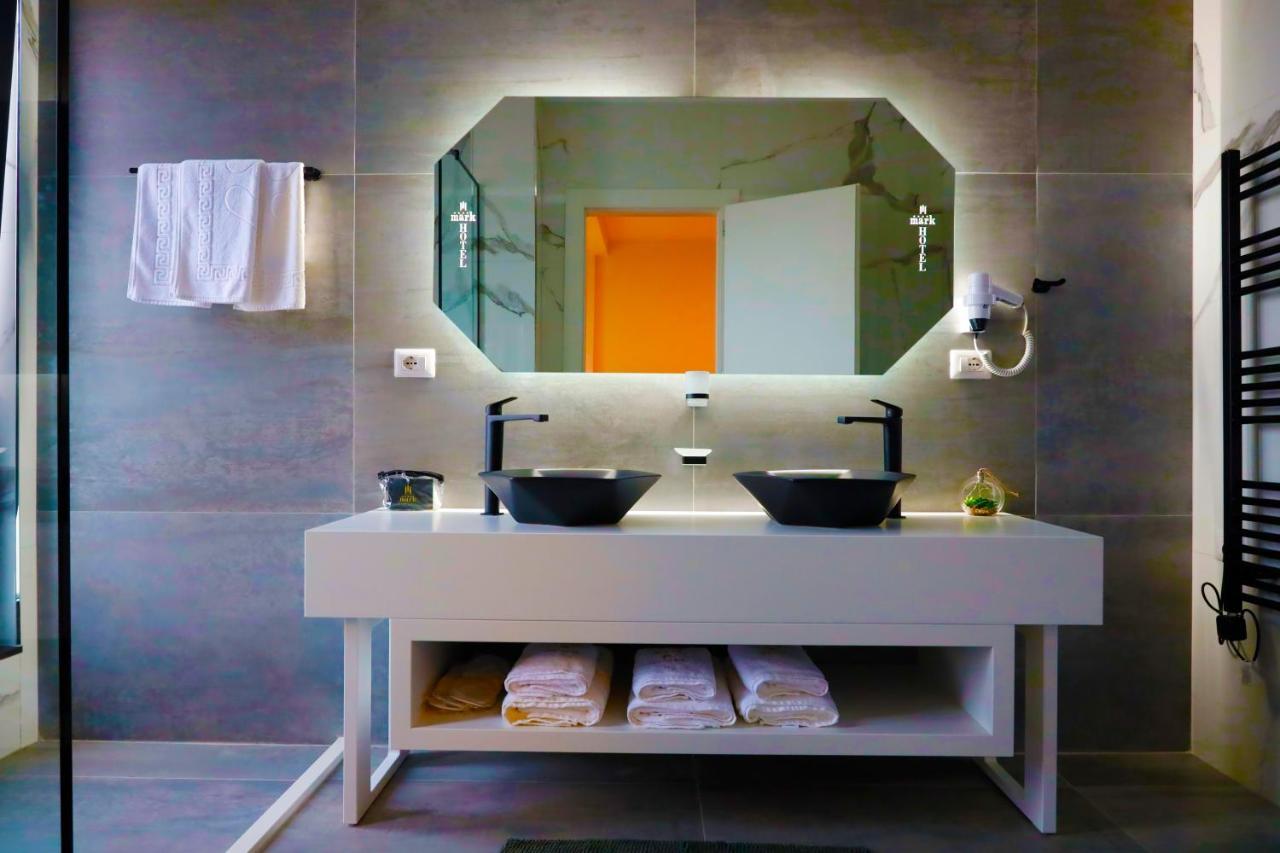 Mark Hotel Tirana Berxull Екстер'єр фото